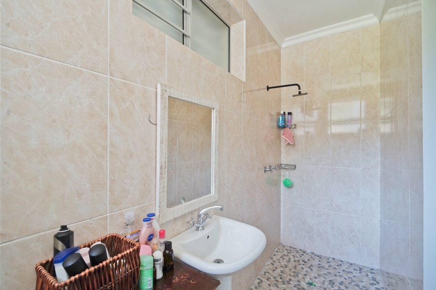 4 Bedroom Property for Sale in Winterstrand Eastern Cape